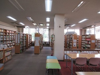 図書コーナー.jpg